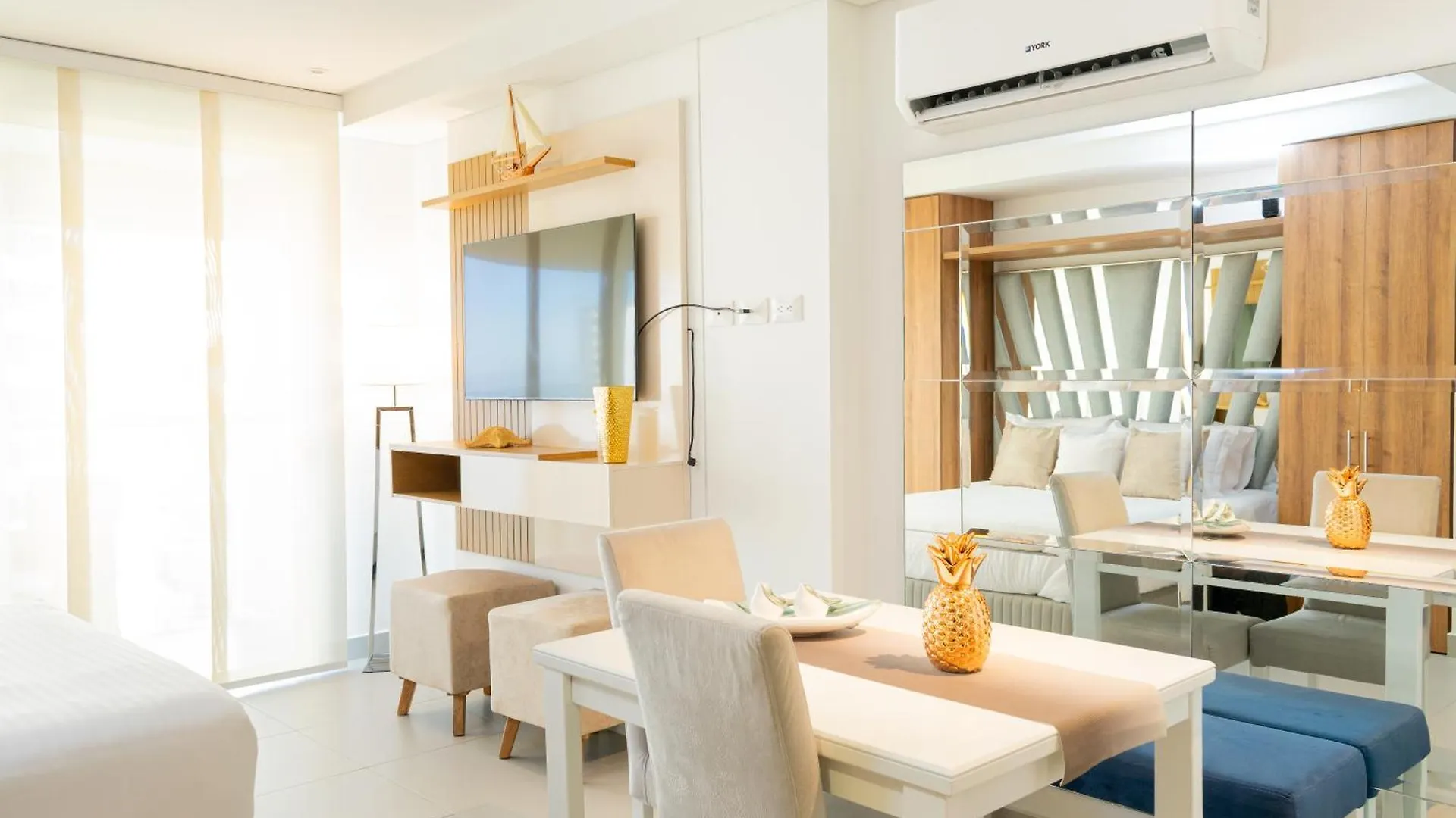 Apartahotel Ambar Roca Suites By Huespedia Puerto de Gaira